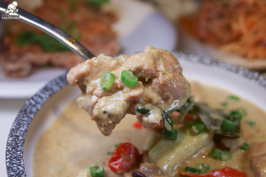 高雄泰式料理 泰式 泰國料理 家樂福 開胃 酸辣