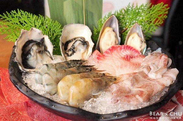 肉多多火鍋(台北古亭旗艦店)：古亭站美食餐廳推薦・肉多多火鍋古亭店海陸澎湃新菜單/台灣火鍋第一品牌