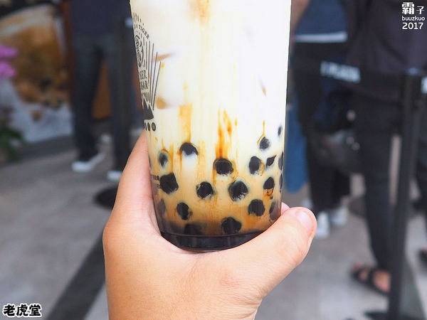 老虎堂黑糖專賣(一中店):老虎堂黑糖專賣,I PLAZA愛廣場也有黑糖波霸鮮奶~ 老虎堂黑糖專賣(一中店):老虎堂黑糖專賣,I PLAZA愛廣場也有黑糖波霸鮮奶~