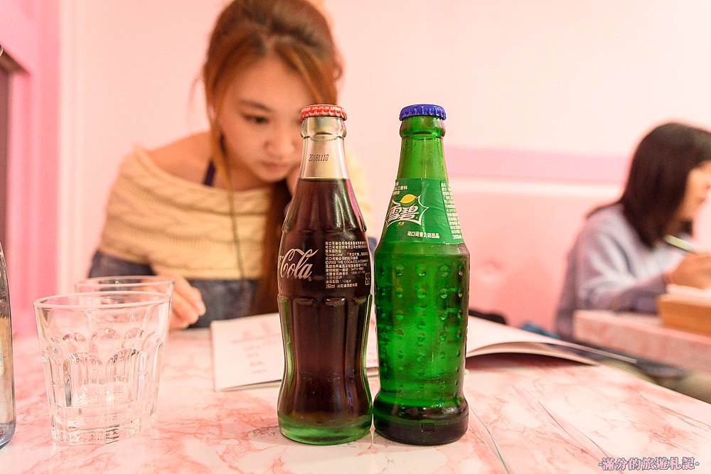 桃園市美食》浪漫廚房 IG熱門打卡韓式餐廳 最羅曼蒂克的愛戀廚房 少女心大噴發 - 滿分的旅遊札記