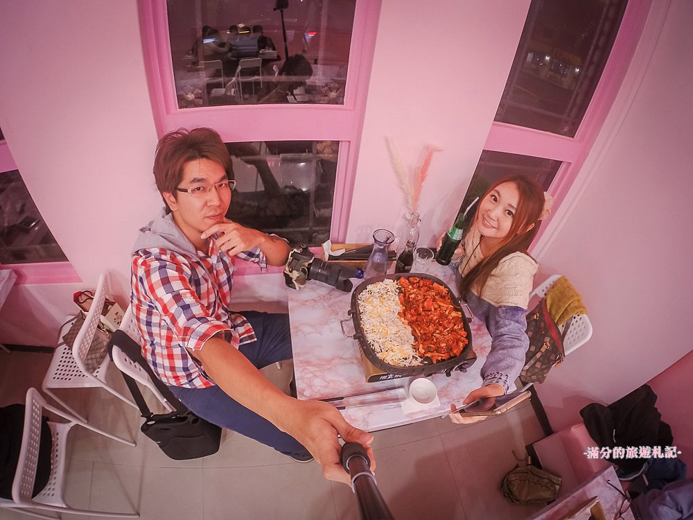 桃園市美食》浪漫廚房 IG熱門打卡韓式餐廳 最羅曼蒂克的愛戀廚房 少女心大噴發 - 滿分的旅遊札記