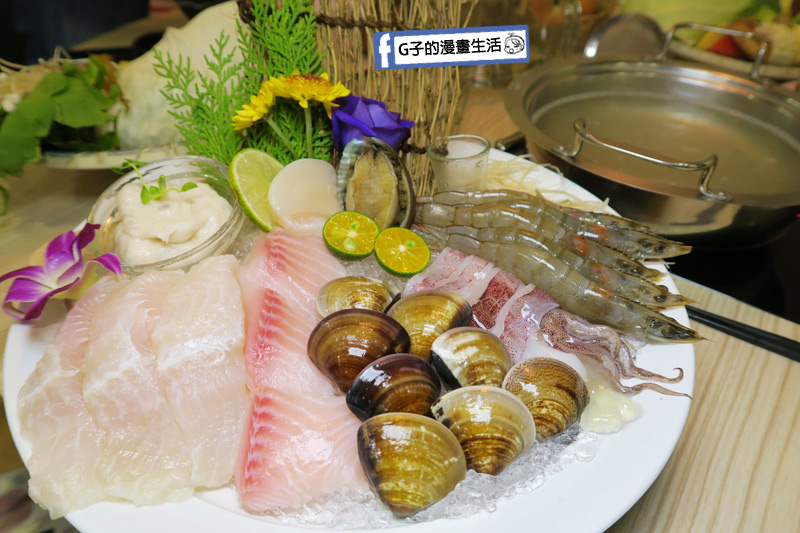 士林火鍋-牛棒碗安 GOBO 精緻鍋物.雙人最划算牛棒雙響砲-海鮮6拚盤-白蝦.透抽.蛤蠣.鯛魚片.多利魚.手打花枝漿.鮑魚.干貝