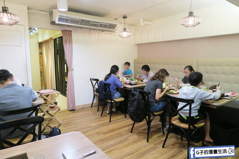 士林火鍋-牛棒碗安 GOBO 精緻鍋物.往內還有有座位