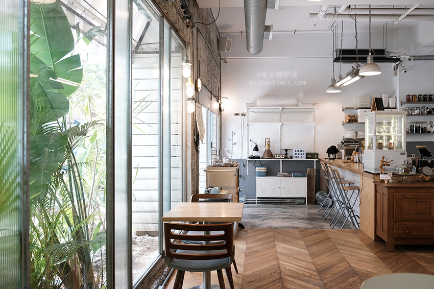 【台北】你後面 Behind You cafe｜都市裡的小叢林｜木柵咖啡廳 - 桑分鐘熱度