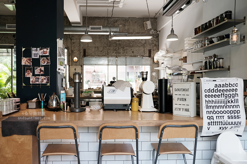 【台北】你後面 Behind You cafe｜都市裡的小叢林｜木柵咖啡廳 - 桑分鐘熱度