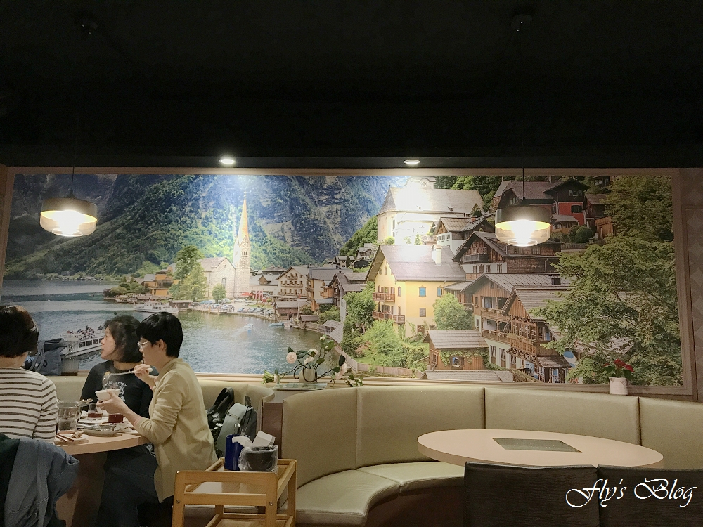 女當家極緻鍋功夫麵,極推養生藥膳鍋,鮮蔬菇盤的蔬菜讓人吃得好開心啊!