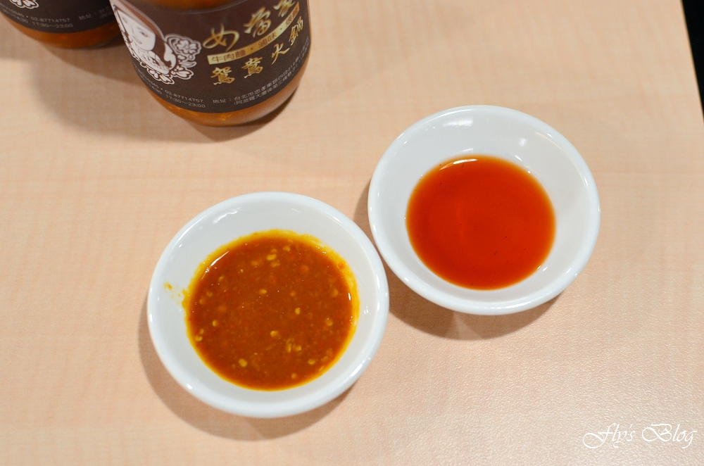 女當家極緻鍋功夫麵,極推養生藥膳鍋,鮮蔬菇盤的蔬菜讓人吃得好開心啊!