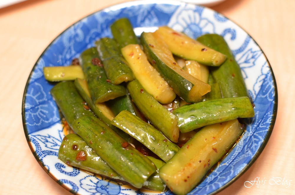 女當家極緻鍋功夫麵,極推養生藥膳鍋,鮮蔬菇盤的蔬菜讓人吃得好開心啊!