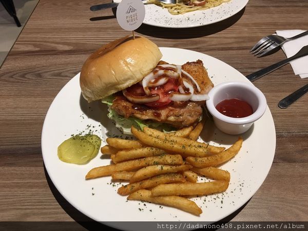 PIQUE NIQUE Cafe:{食記}捷運北投復興崗站pique nique coffee野餐咖啡館