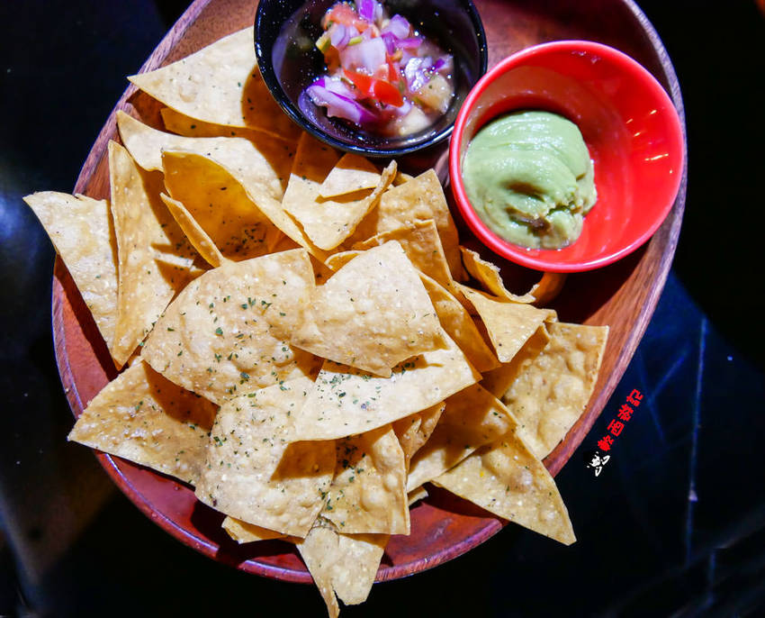 忠孝敦化站美食推薦》ABV加勒比海餐酒館-世界精釀啤酒餐廳●用啤酒環遊世界!超過300種世界精釀啤酒 不限時餐酒館 運動賽事轉播 東區美食/東區餐廳