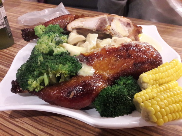 饉座複合式串燒:饉座複合式串燒~每日限量招牌氣死嫩脆雞 饉座複合式串燒:饉座複合式串燒~每日限量招牌氣死嫩脆雞