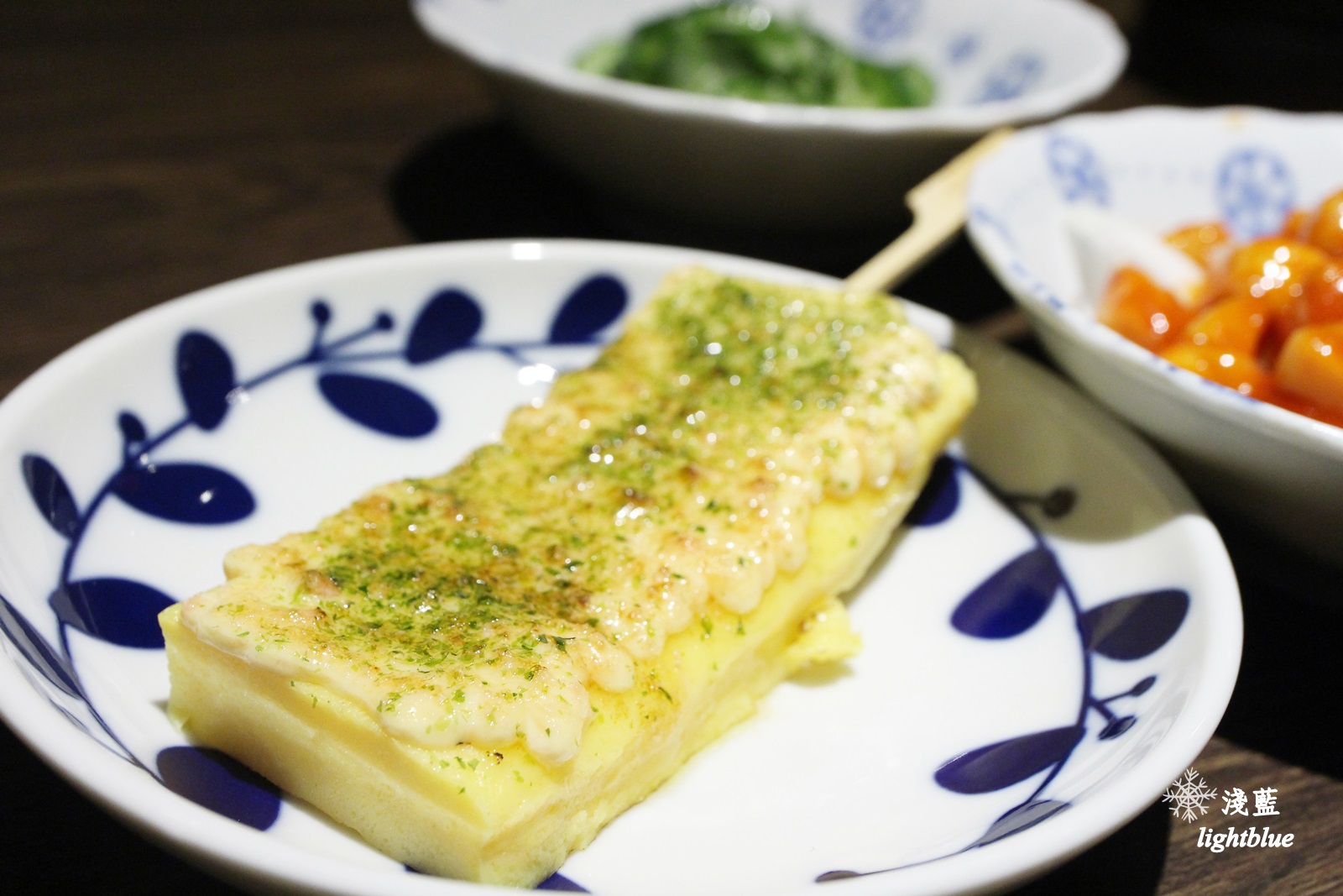 機捷A8站龜山林口長庚醫院美食：麵屋。濃 林口長庚店～走入日本場景，販賣機點餐客製化你的專屬拉麵