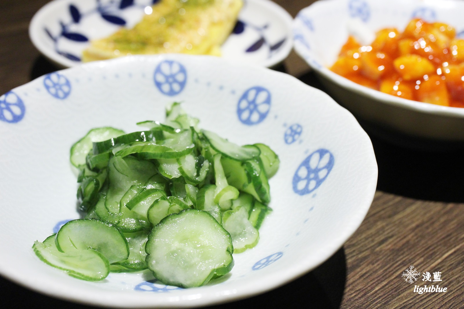 機捷A8站龜山林口長庚醫院美食：麵屋。濃 林口長庚店～走入日本場景，販賣機點餐客製化你的專屬拉麵