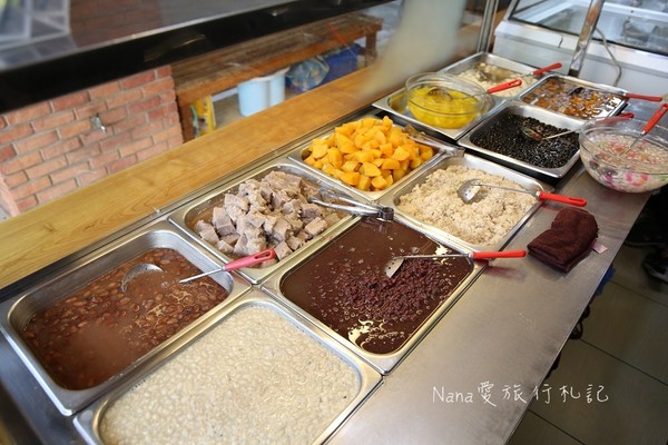 感恩芋冰城:感恩芋冰城(創始店)。冬天來吃熱呼呼的熱豆花,燒仙草,手工製作真材實料不到50元銅板價。