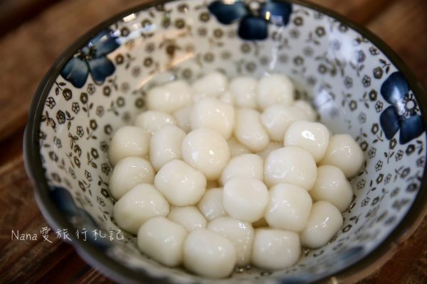 感恩芋冰城:感恩芋冰城(創始店)。冬天來吃熱呼呼的熱豆花,燒仙草,手工製作真材實料不到50元銅板價。