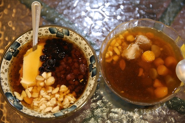 感恩芋冰城:感恩芋冰城(創始店)。冬天來吃熱呼呼的熱豆花,燒仙草,手工製作真材實料不到50元銅板價。