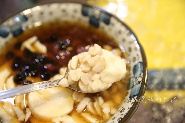 感恩芋冰城:感恩芋冰城(創始店)。冬天來吃熱呼呼的熱豆花,燒仙草,手工製作真材實料不到50元銅板價。