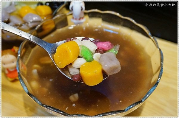 感恩芋冰城(感恩芋冰城 師大店)：彰化』感恩芋冰城 師大店║綜合芋圓VS冰豆花，要冷要熱？通通來一碗？？純手作QQ郝呷！