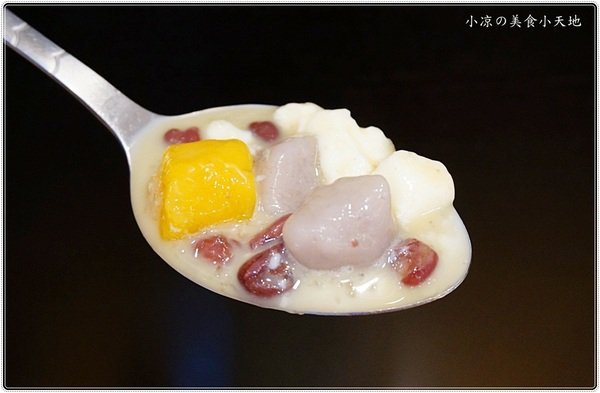 感恩芋冰城(感恩芋冰城 師大店)：彰化』感恩芋冰城 師大店║綜合芋圓VS冰豆花，要冷要熱？通通來一碗？？純手作QQ郝呷！