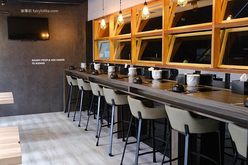 大魔大滿足鍋物(中壢店)。日本A5和牛、頂級龍蝦花蟹海鮮船,爽嗑13種夢幻食材每人只要千元,僅此一檔、錯過等明年! @蹦啾♥謝蘿莉 La vie heureuse