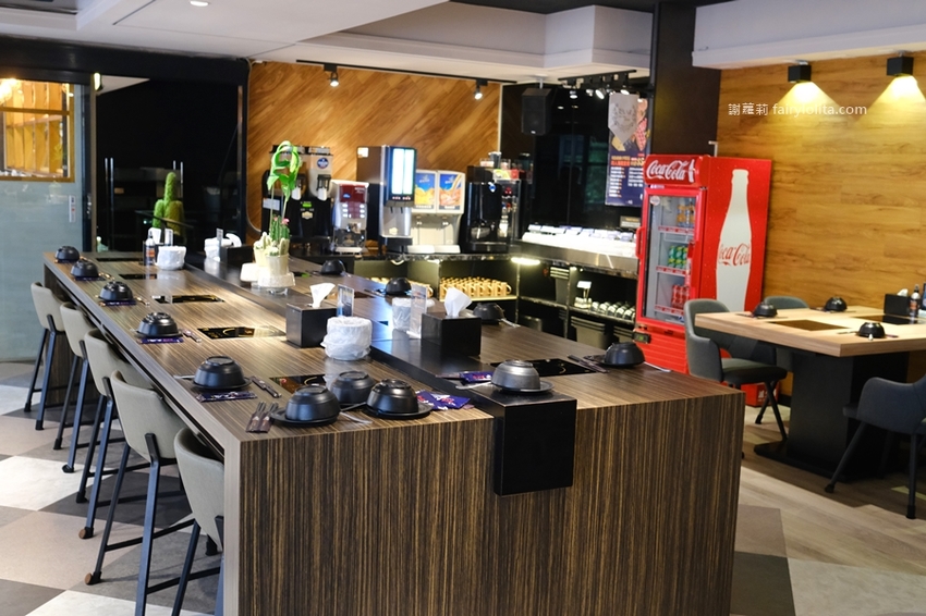 大魔大滿足鍋物(中壢店)。日本A5和牛、頂級龍蝦花蟹海鮮船,爽嗑13種夢幻食材每人只要千元,僅此一檔、錯過等明年! @蹦啾♥謝蘿莉 La vie heureuse