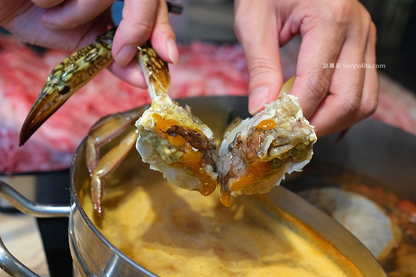 大魔大滿足鍋物(中壢店)。日本A5和牛、頂級龍蝦花蟹海鮮船,爽嗑13種夢幻食材每人只要千元,僅此一檔、錯過等明年! @蹦啾♥謝蘿莉 La vie heureuse