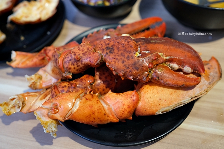 大魔大滿足鍋物(中壢店)。日本A5和牛、頂級龍蝦花蟹海鮮船,爽嗑13種夢幻食材每人只要千元,僅此一檔、錯過等明年! @蹦啾♥謝蘿莉 La vie heureuse