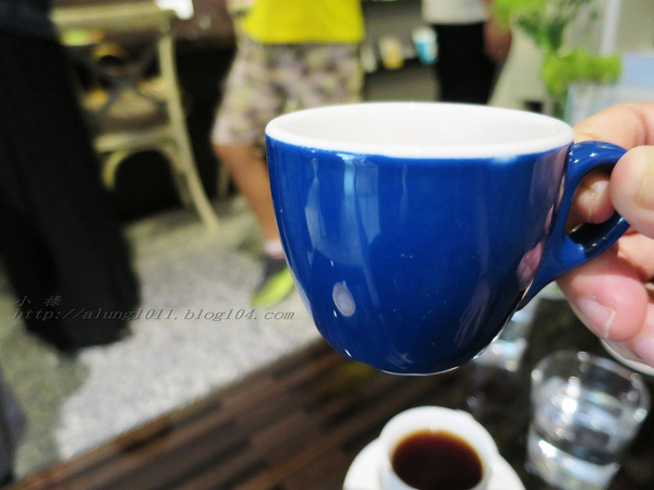 Cest La Vie 瑟.拉威咖啡館:遇見有手感溫度的.. Cest La Vie 瑟.拉威Caf'e Cest La Vie 瑟.拉威咖啡館:遇見有手感溫度的.. Cest La Vie 瑟.拉威Caf'e