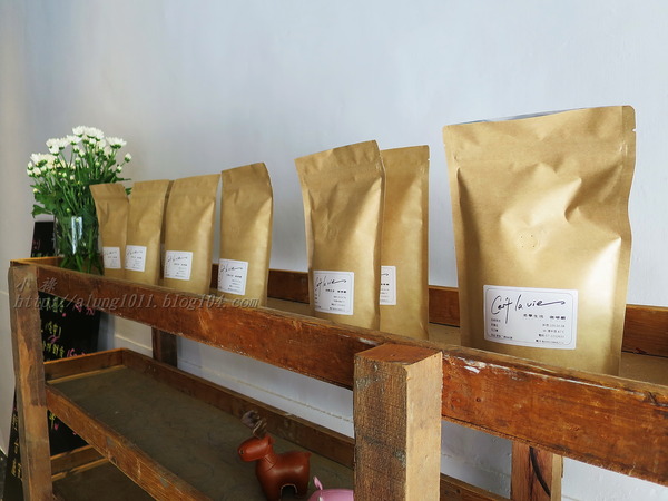 Cest La Vie 瑟.拉威咖啡館:遇見有手感溫度的.. Cest La Vie 瑟.拉威Caf'e Cest La Vie 瑟.拉威咖啡館:遇見有手感溫度的.. Cest La Vie 瑟.拉威Caf'e