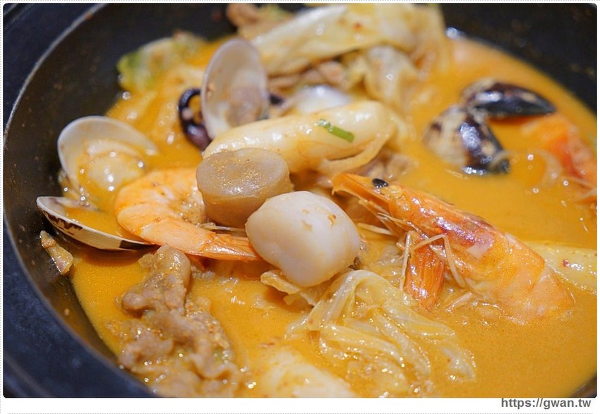 台中也能吃到石鍋拌拌冰，就在秀泰劉震川！！