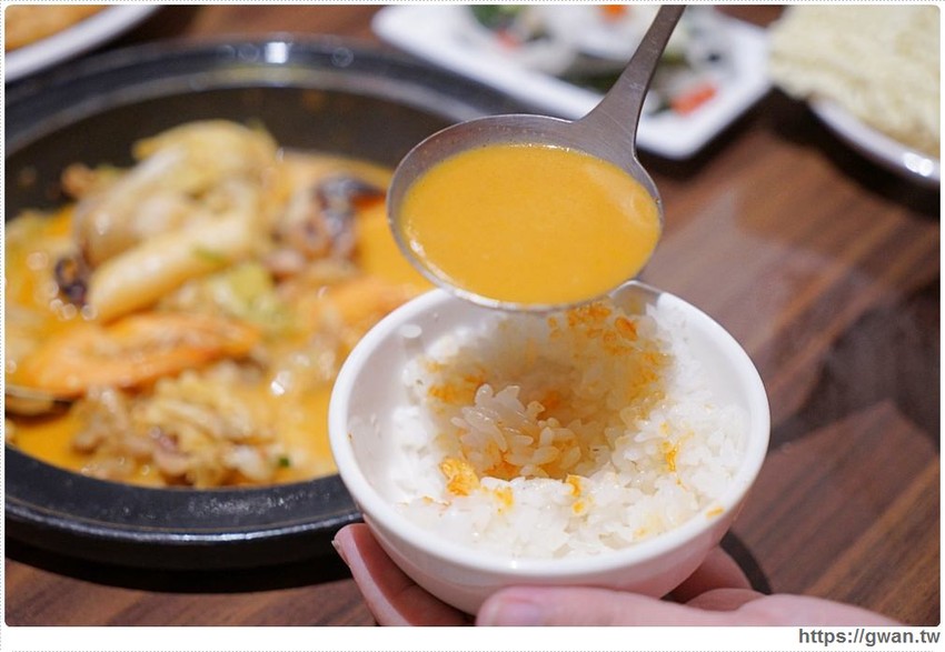 台中也能吃到石鍋拌拌冰，就在秀泰劉震川！！