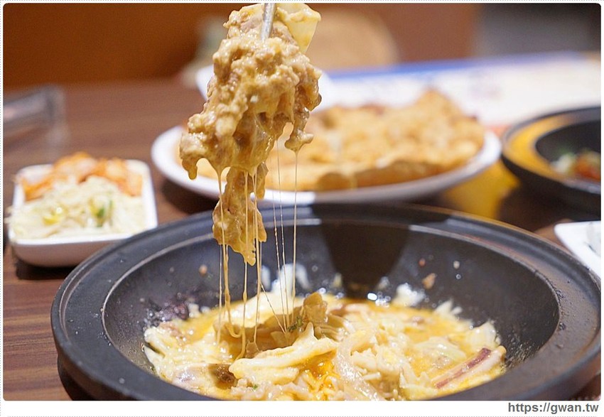 台中也能吃到石鍋拌拌冰，就在秀泰劉震川！！