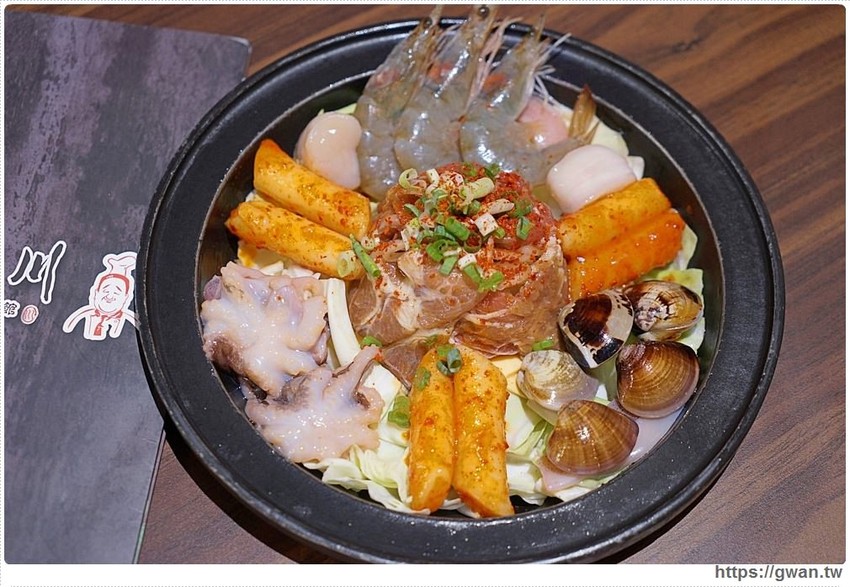 台中也能吃到石鍋拌拌冰，就在秀泰劉震川！！