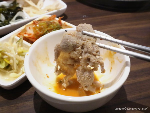 劉震川日韓大食館-秀泰廣場台中站前店:台中美食│劉震川日韓大食館-秀泰廣場台中站前店〃韓式料理推薦,獨創火烤兩吃!狠蝦海陸痛風鍋霸氣登場~
