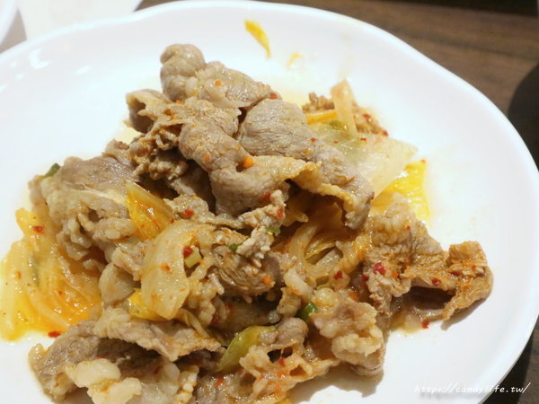 劉震川日韓大食館-秀泰廣場台中站前店:台中美食│劉震川日韓大食館-秀泰廣場台中站前店〃韓式料理推薦,獨創火烤兩吃!狠蝦海陸痛風鍋霸氣登場~