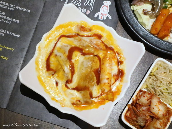 劉震川日韓大食館-秀泰廣場台中站前店:台中美食│劉震川日韓大食館-秀泰廣場台中站前店〃韓式料理推薦,獨創火烤兩吃!狠蝦海陸痛風鍋霸氣登場~