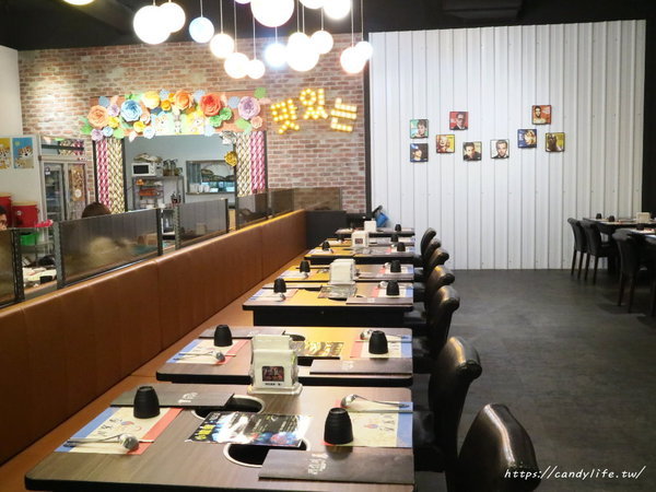 劉震川日韓大食館-秀泰廣場台中站前店:台中美食│劉震川日韓大食館-秀泰廣場台中站前店〃韓式料理推薦,獨創火烤兩吃!狠蝦海陸痛風鍋霸氣登場~