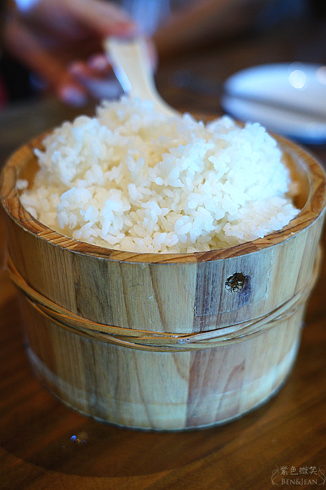 花蓮落羽松景觀餐廳！松湖驛站落羽松湖畔美景，品嚐各國美食合菜下午茶。