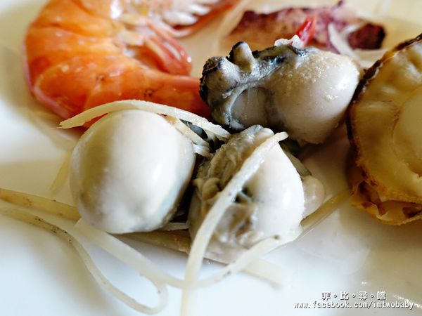 樂點涮涮鍋：【板橋美食】樂點涮涮鍋 豪華雙人海鮮鍋精心挑選新鮮食材+蔬果熬煮湯底讓您吃得到最天然滋味 板橋府中鍋物推薦 文末抽獎！