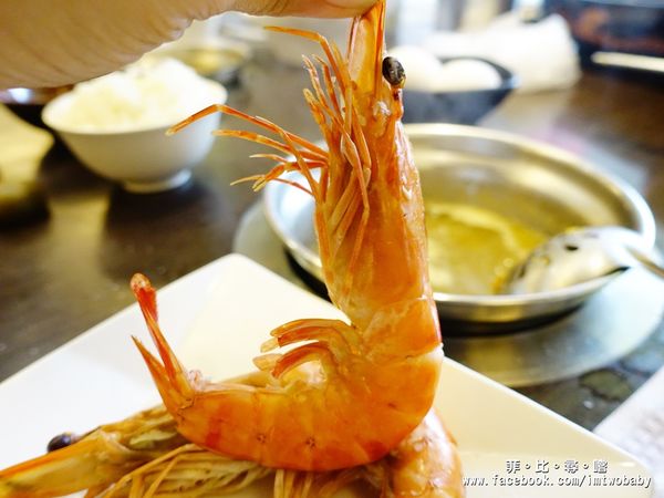 樂點涮涮鍋：【板橋美食】樂點涮涮鍋 豪華雙人海鮮鍋精心挑選新鮮食材+蔬果熬煮湯底讓您吃得到最天然滋味 板橋府中鍋物推薦 文末抽獎！