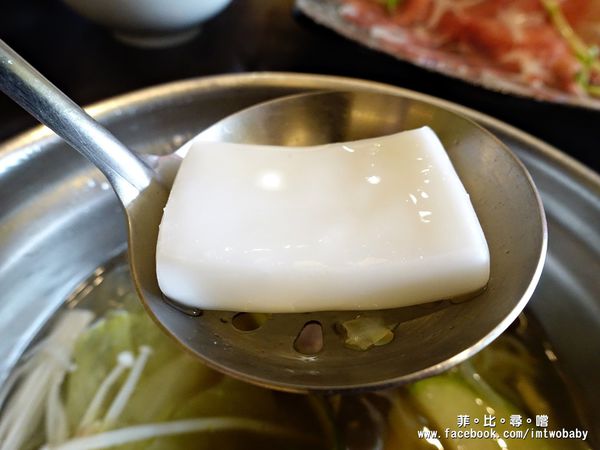 樂點涮涮鍋：【板橋美食】樂點涮涮鍋 豪華雙人海鮮鍋精心挑選新鮮食材+蔬果熬煮湯底讓您吃得到最天然滋味 板橋府中鍋物推薦 文末抽獎！