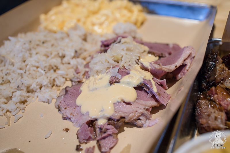 爸爸Kevin美食BBQ｜台北中山行天宮站食記｜GOOGLE評分1600則高達4.6分的美式烤肉料理，醬味香濃可口且台灣少見的特色美食 - 卡爾茗 C.L.M.