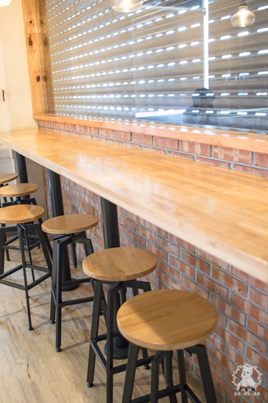 爸爸Kevin美食BBQ｜台北中山行天宮站食記｜GOOGLE評分1600則高達4.6分的美式烤肉料理，醬味香濃可口且台灣少見的特色美食 - 卡爾茗 C.L.M.