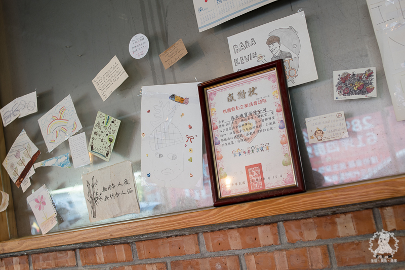 爸爸Kevin美食BBQ｜台北中山行天宮站食記｜GOOGLE評分1600則高達4.6分的美式烤肉料理，醬味香濃可口且台灣少見的特色美食 - 卡爾茗 C.L.M.