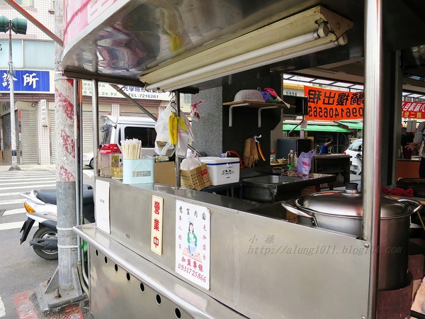 億富肉圓：銅板美食          ..億富肉圓