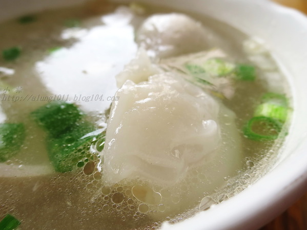 億富肉圓：銅板美食          ..億富肉圓