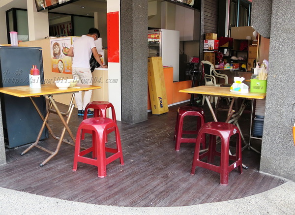 億富肉圓：銅板美食          ..億富肉圓