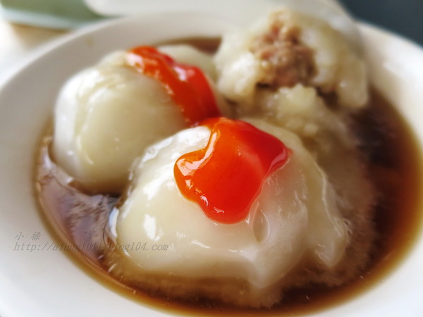 億富肉圓：銅板美食          ..億富肉圓