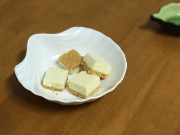 ●生活美食●喫貨巷九九號/一口一顆巧口乳酪蛋糕/下午茶甜點的首選/自己吃或是當伴手禮都合適