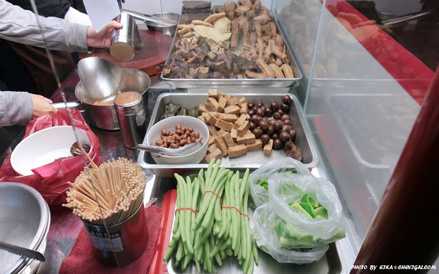 台中大雅│經家味東山鴨頭*飄香三十年的獨家滷汁香甜入味。先滷後炸的風味好迷人